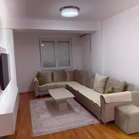 House Apartment *